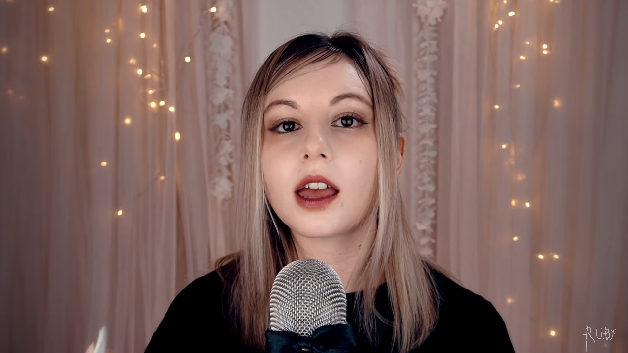 ruby---excuse-me-time-for-your-bedtime-routine-ASMR-HgEGiNvVDeY---1275x717---9m46s94c9d6741eb170f1.png